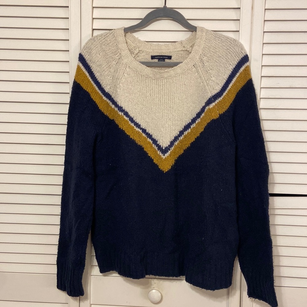 American Eagle Sweater